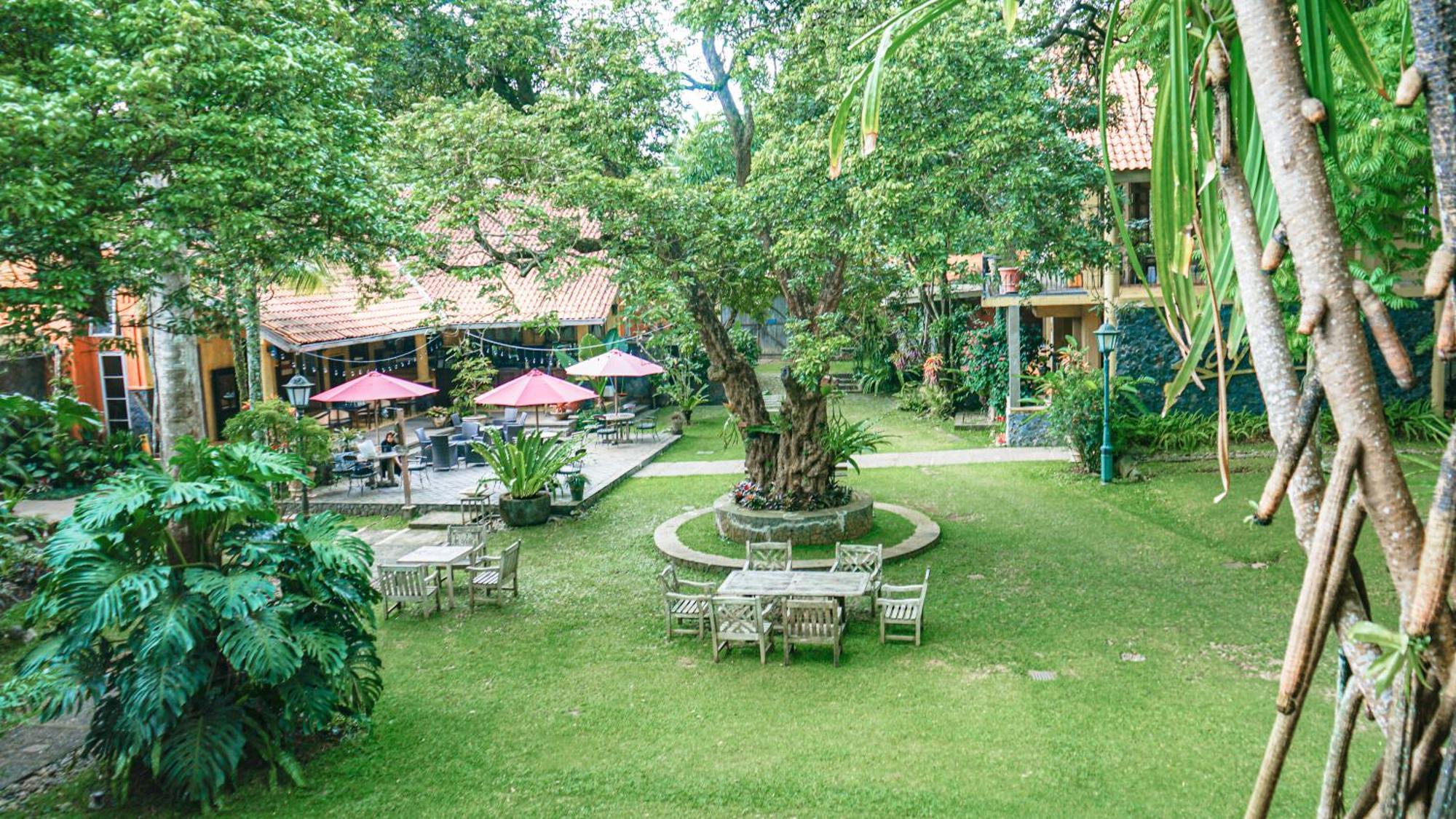 Kayu Arum Resort Salatiga Exterior foto