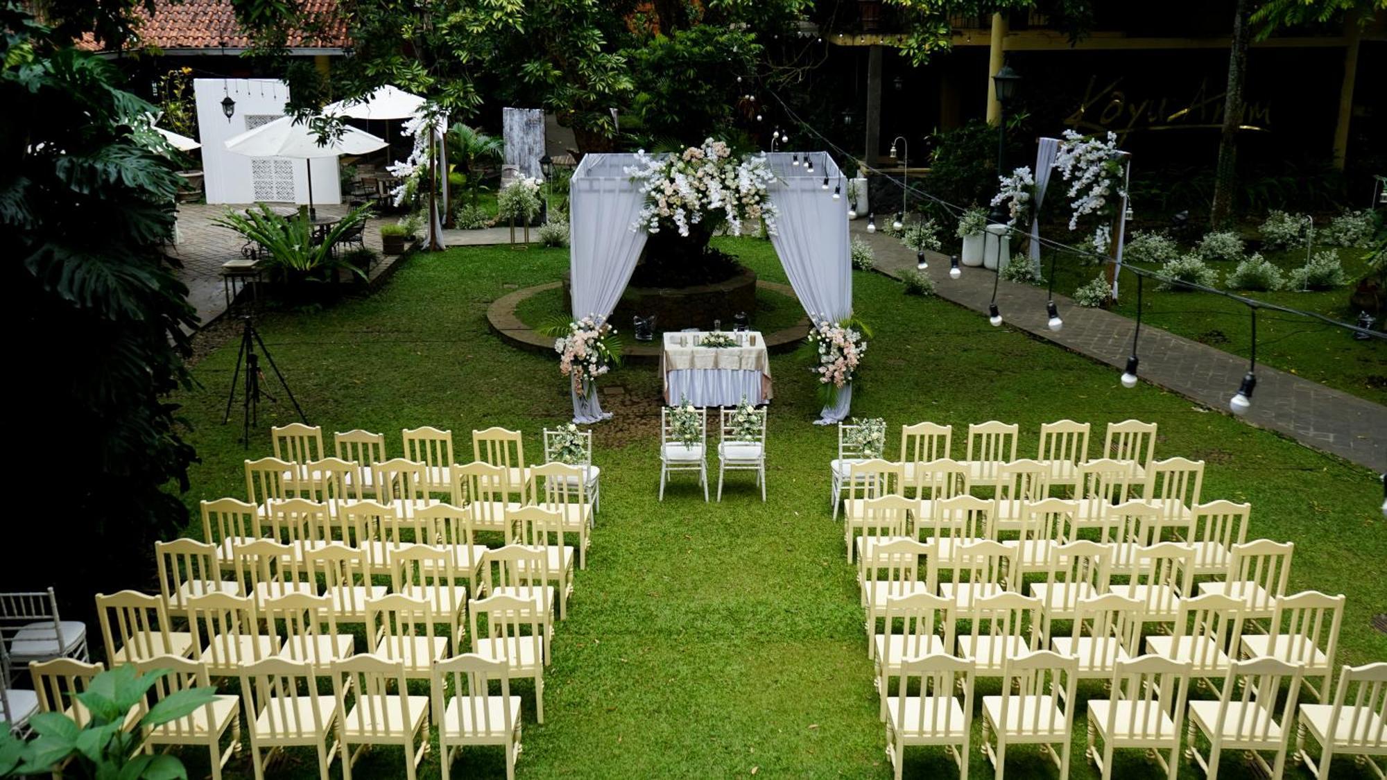 Kayu Arum Resort Salatiga Exterior foto
