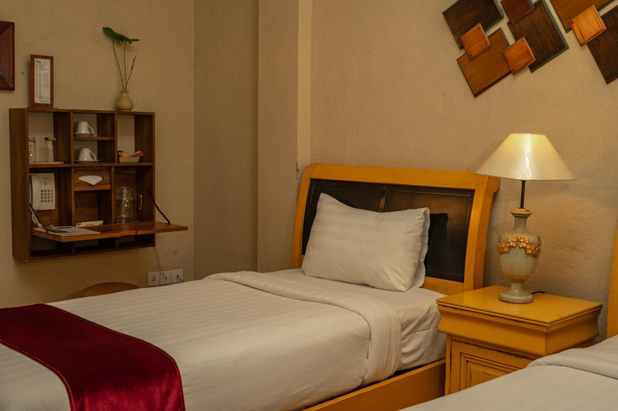 Kayu Arum Resort Salatiga Exterior foto